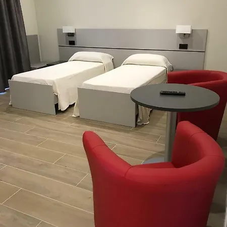 Roma بيت ضيافة أنكونا